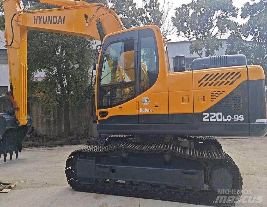 Hyundai R220LC-9S Wheeled excavators