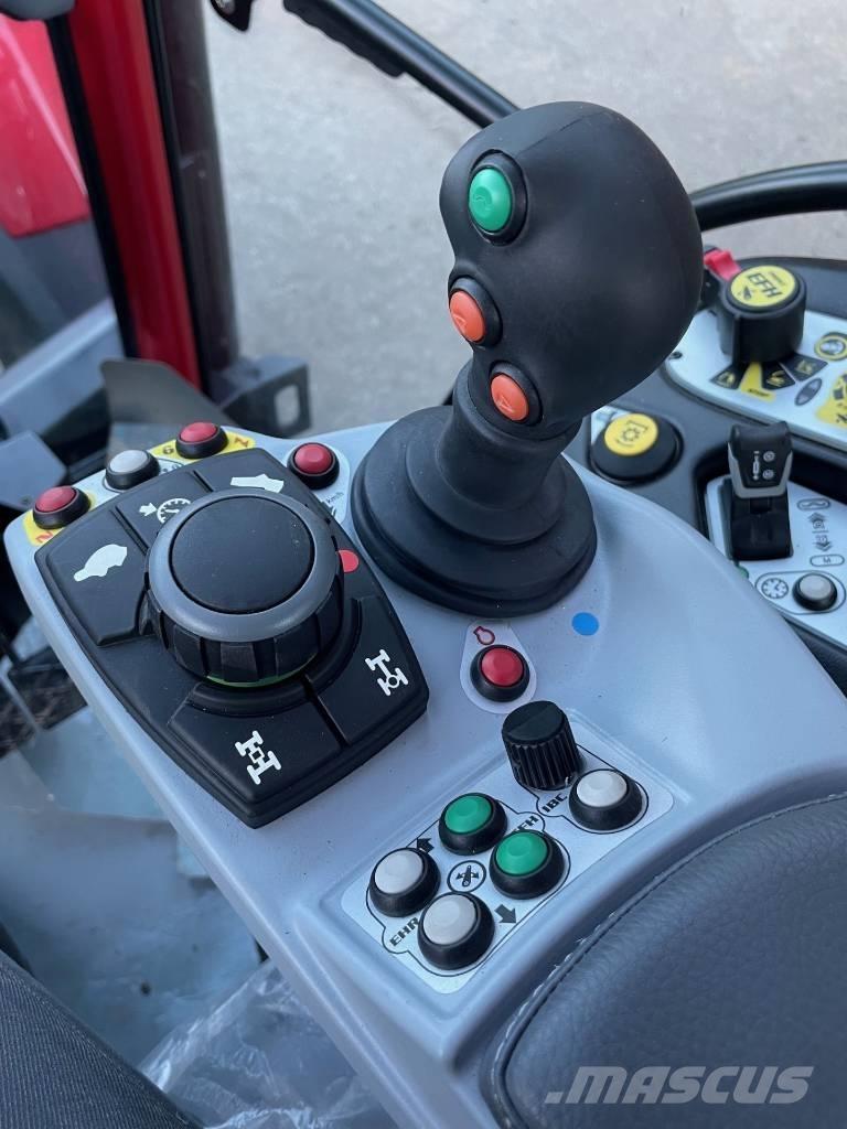 Lindner Lintrac 100 Tractors