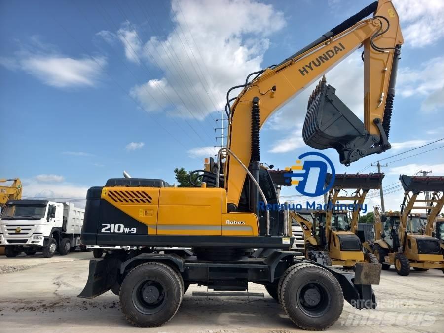 Hyundai 210W-9 Wheeled excavators