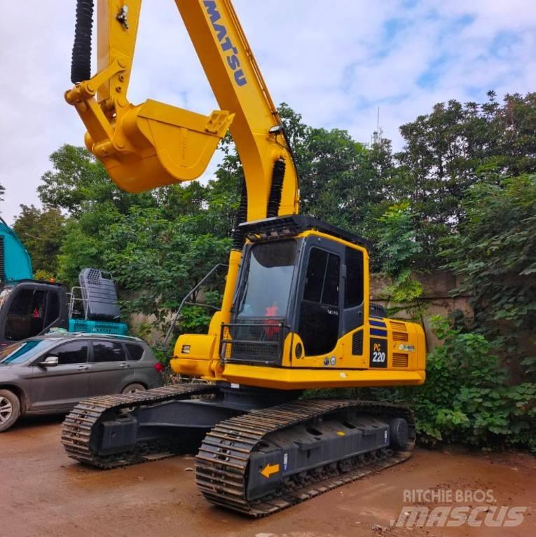 Komatsu PC 220-7 Crawler excavators