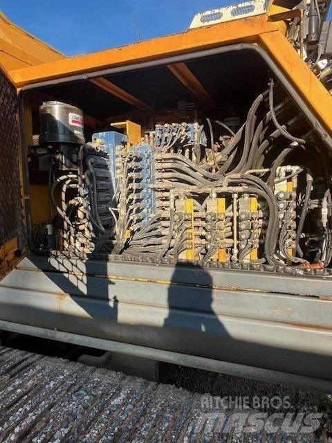 Bauer MBF10 Drilling rigs