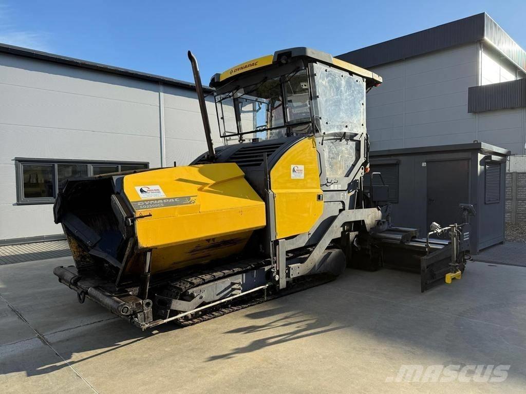 Dynapac SD 2500 CS Asphalt pavers