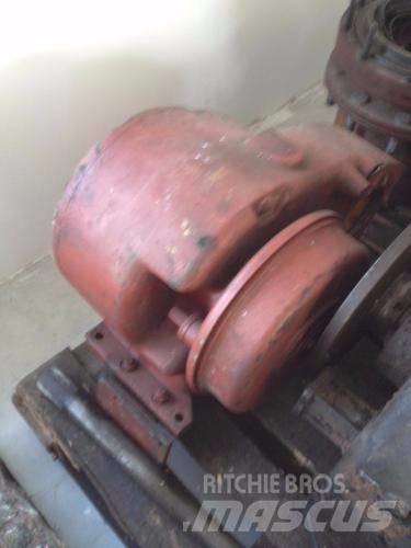 O&K MH 4 Transmission