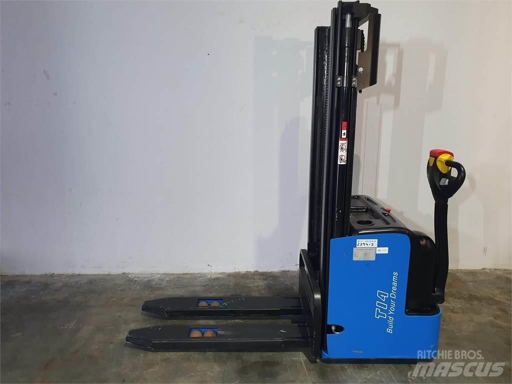  EPS14 Pedestrian stacker