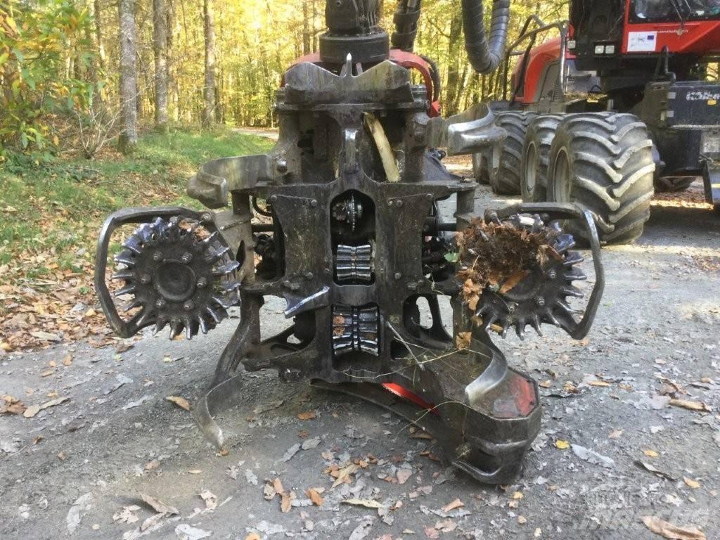 Komatsu 931 XC Harvesters