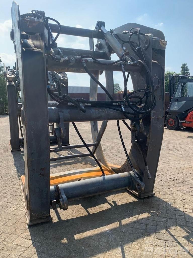 Volvo Log grab Roll clamps