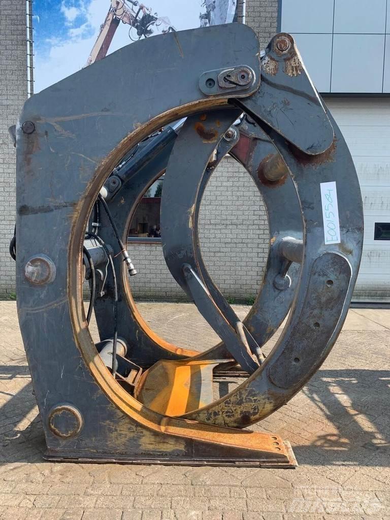 Volvo Log grab Roll clamps