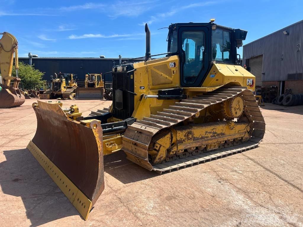 CAT D 5 LGP Crawler dozers