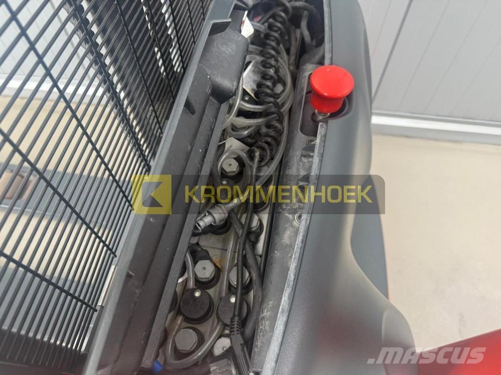 Linde L 10 Pedestrian stacker