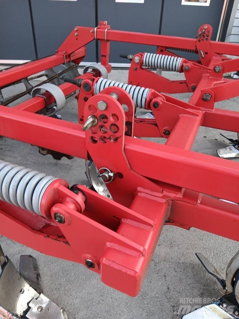 Kongskilde Delta 300 Cultivators