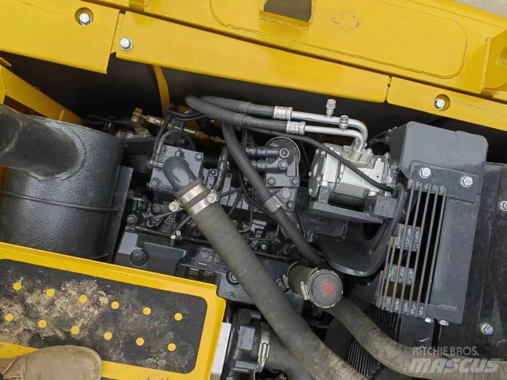 Komatsu PC 130-7K Mini excavators  7t - 12t