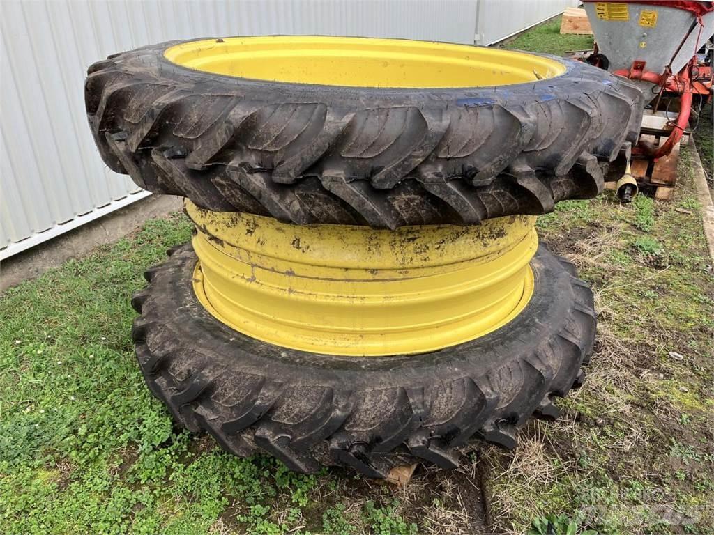 Taurus 270/95R44 Tyres, wheels and rims