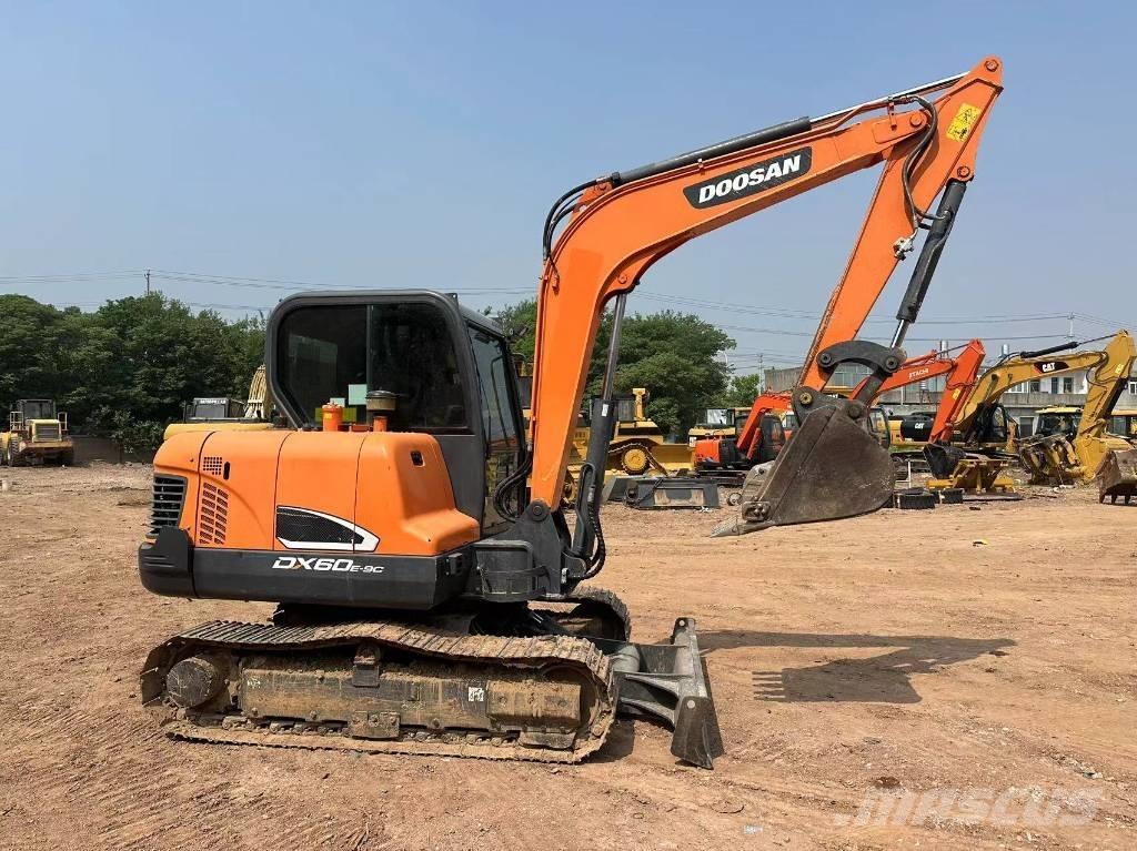Doosan DX 60 Crawler excavators