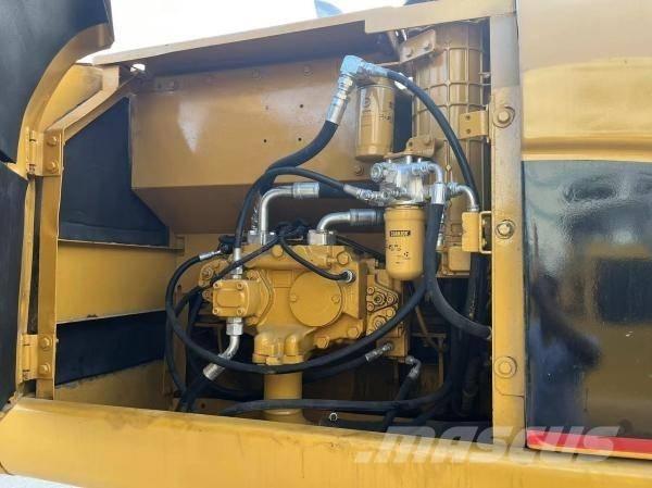 CAT 320 C L Crawler excavators