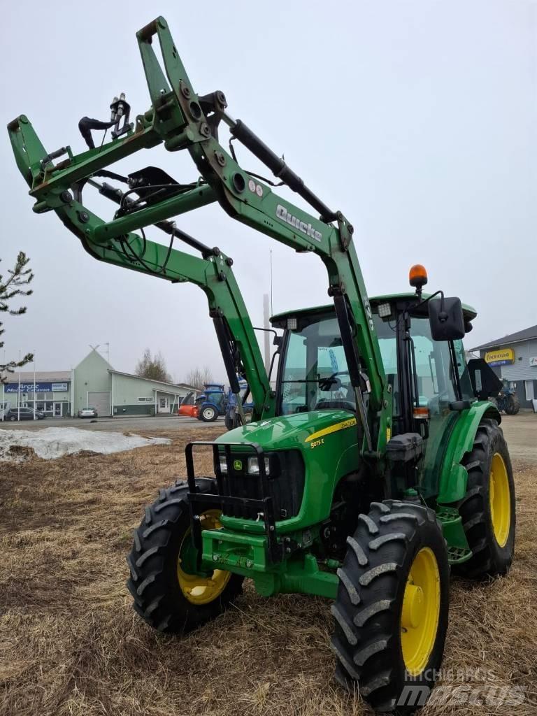 John Deere 5075 E Tractors