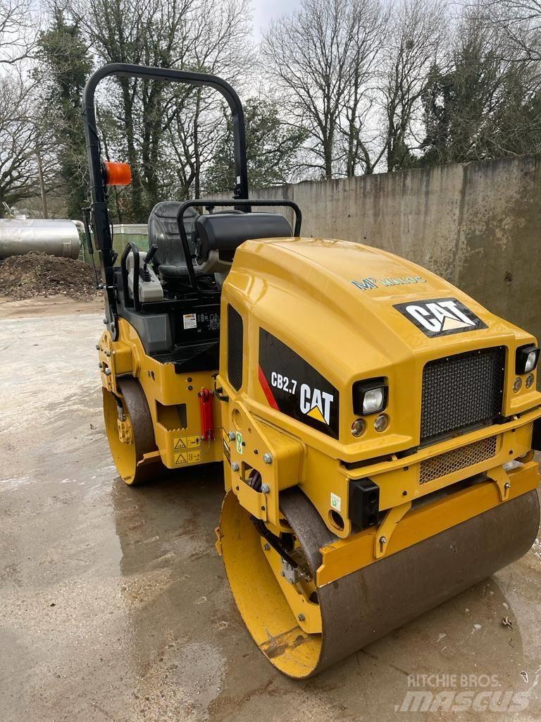 CAT CB 2.7 Twin drum rollers