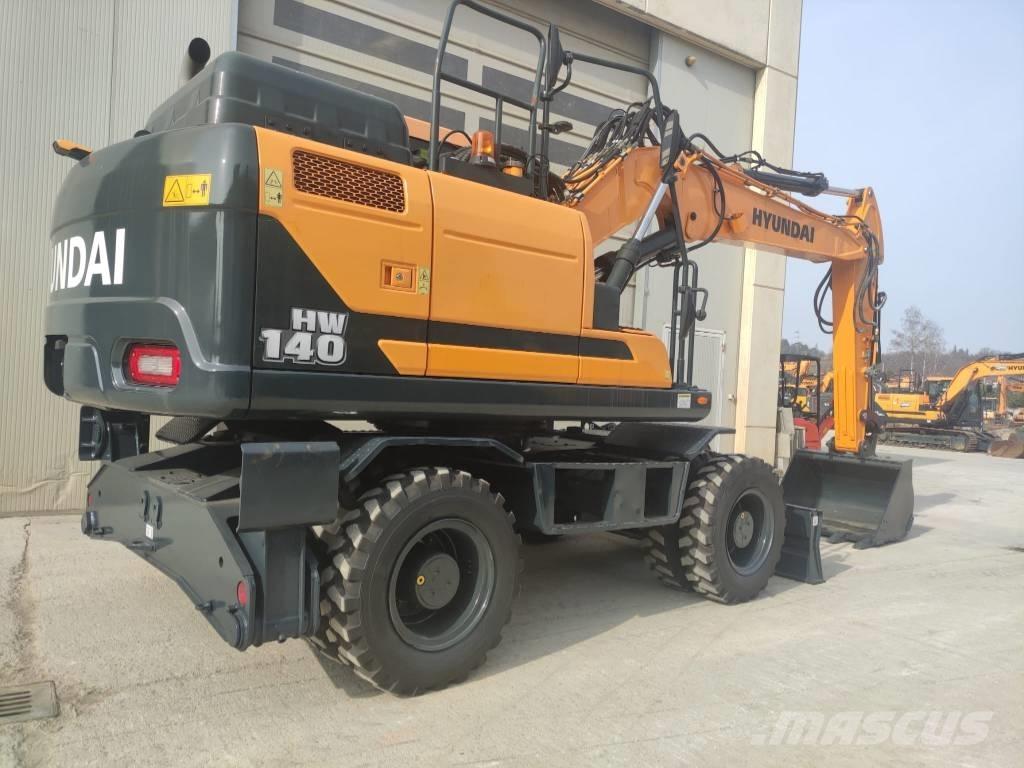 Hyundai HW 140 Wheeled excavators