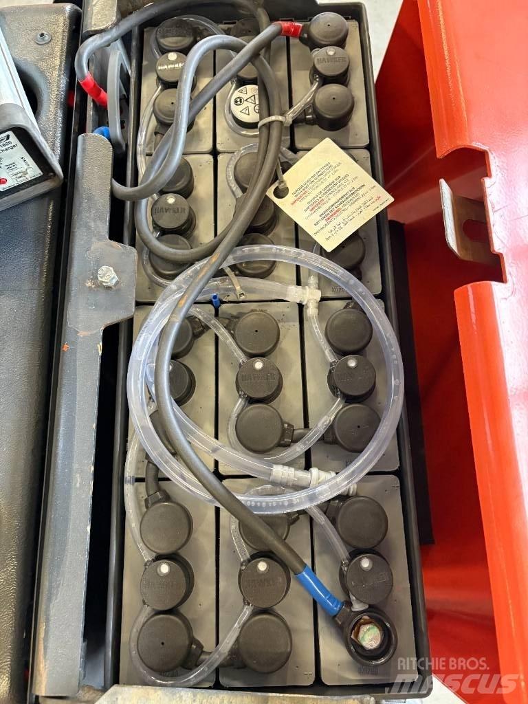 BT LPE 200 / 8 Low lift with platform