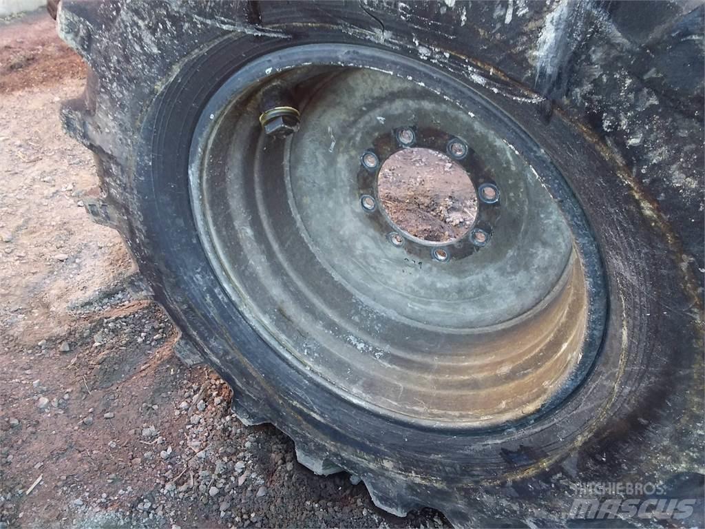  Okänt Sampo 20x28 Tyres, wheels and rims