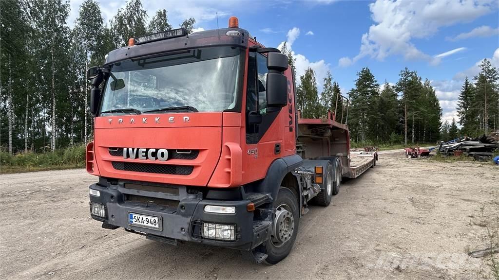 Iveco Trakker Flatbed / Dropside trucks