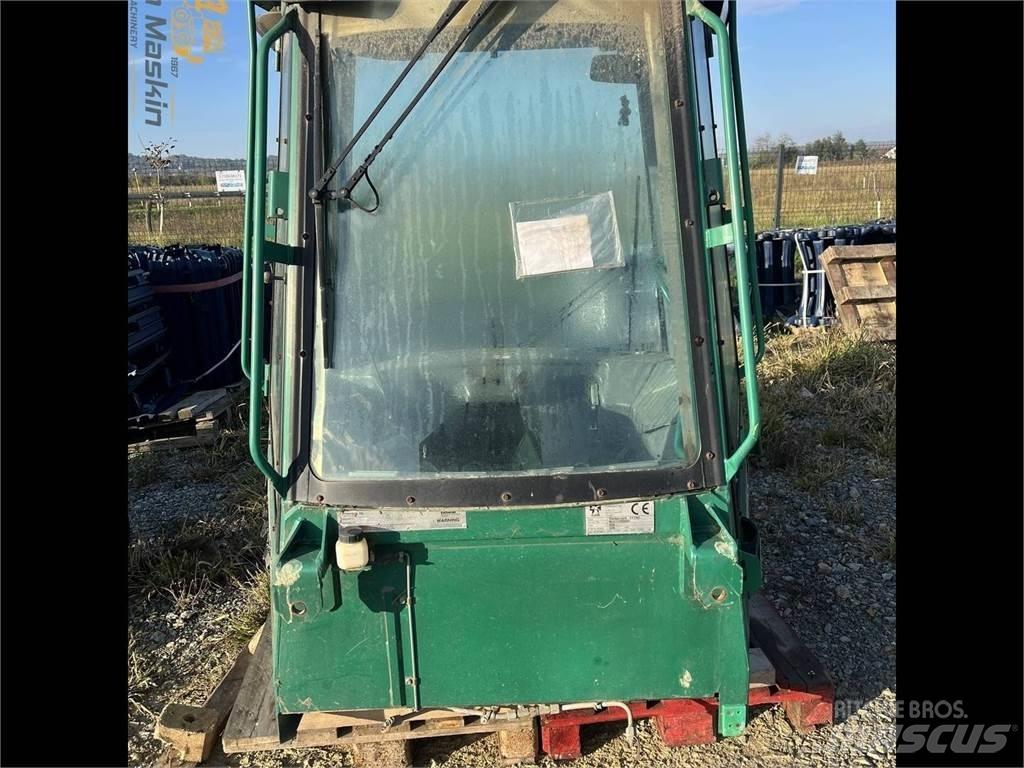 Timberjack 1110D Cabins and interior