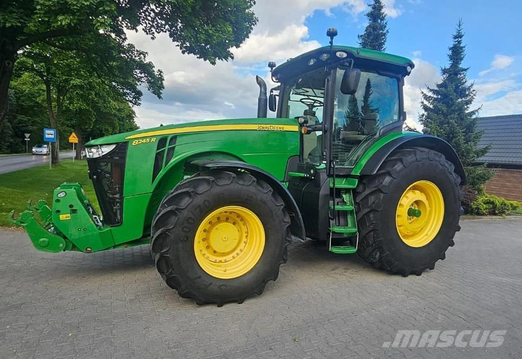 John Deere 8245 R Tractors