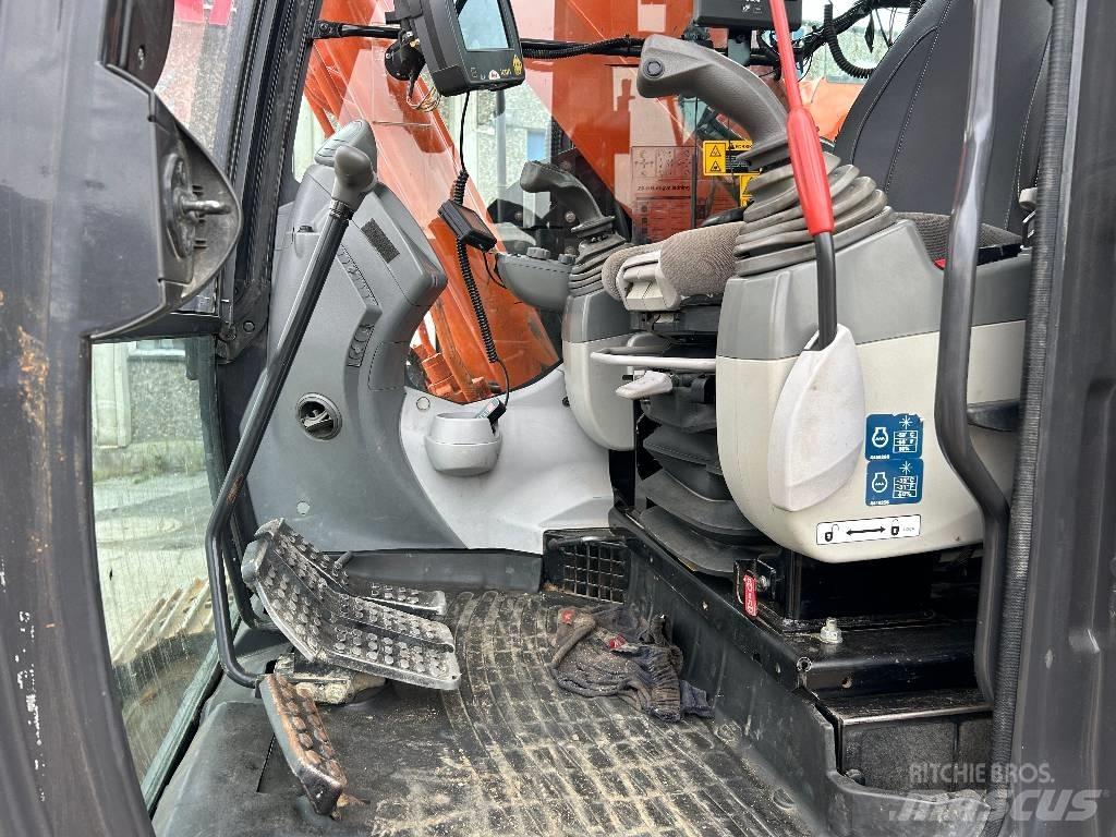Hitachi ZX225USLC-5 Crawler excavators