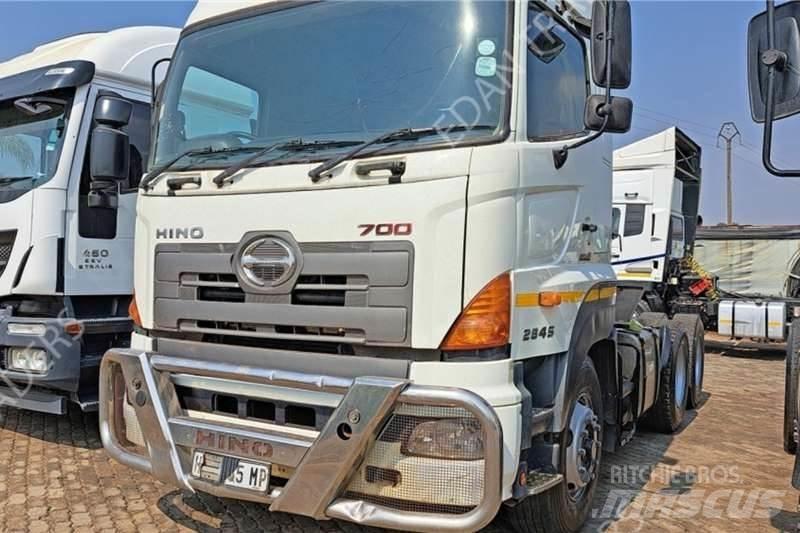 Hino 700 Other trucks