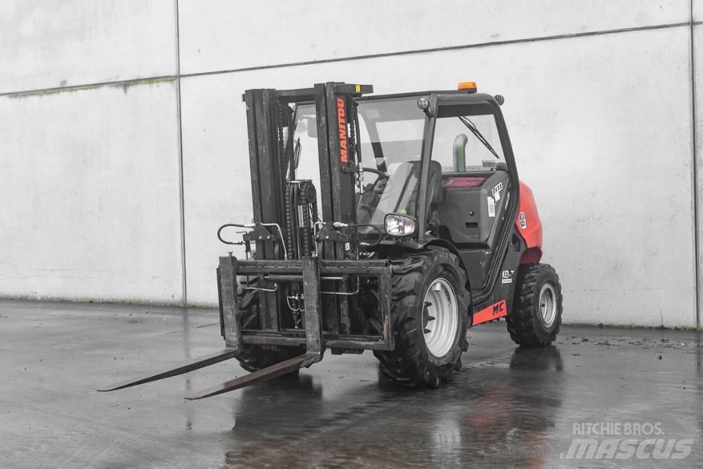 Manitou MC 30-4 D Diesel trucks