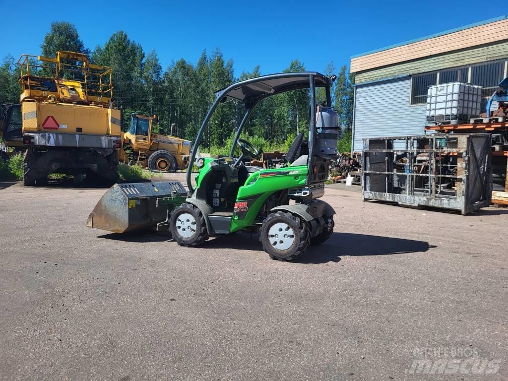 Avant 225 Multi-purpose loaders