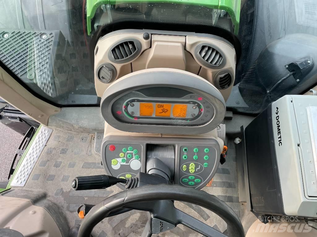 Fendt 828 Vario Tractors