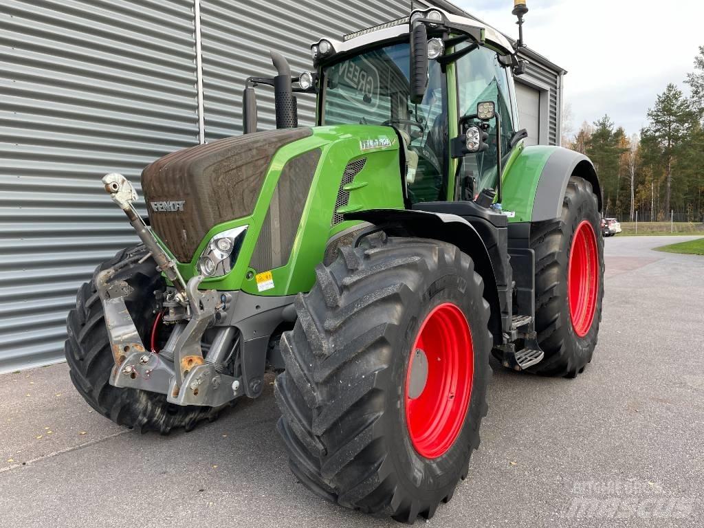Fendt 828 Vario Tractors