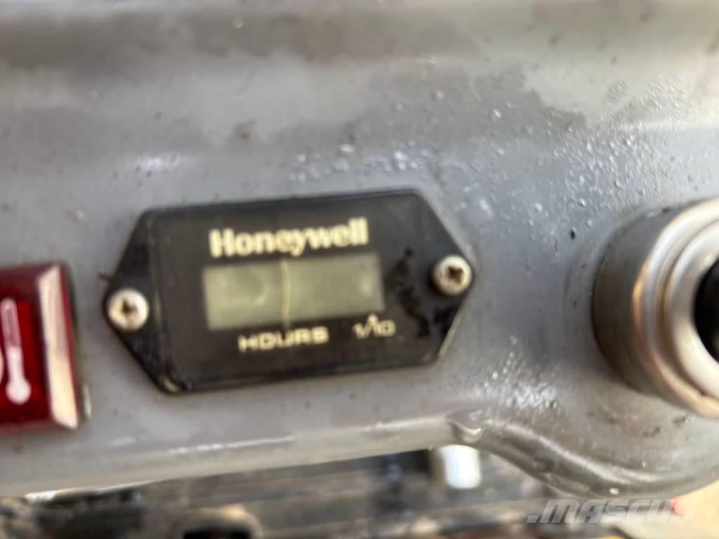 Takeuchi TB 210 R Mini excavators < 7t (Mini diggers)