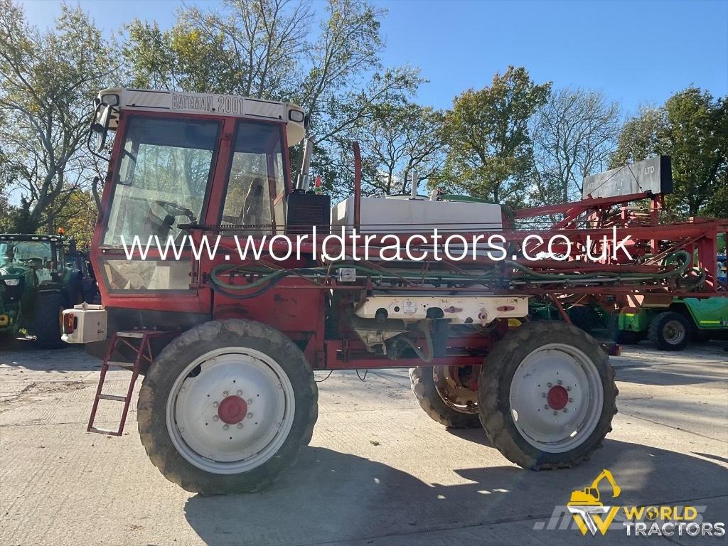 Bateman 2001 HI LO Fertilizer sprayers