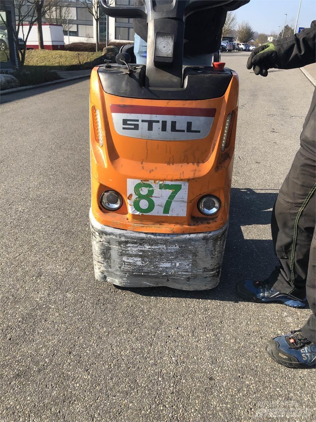 Still LTX20 Tow truck