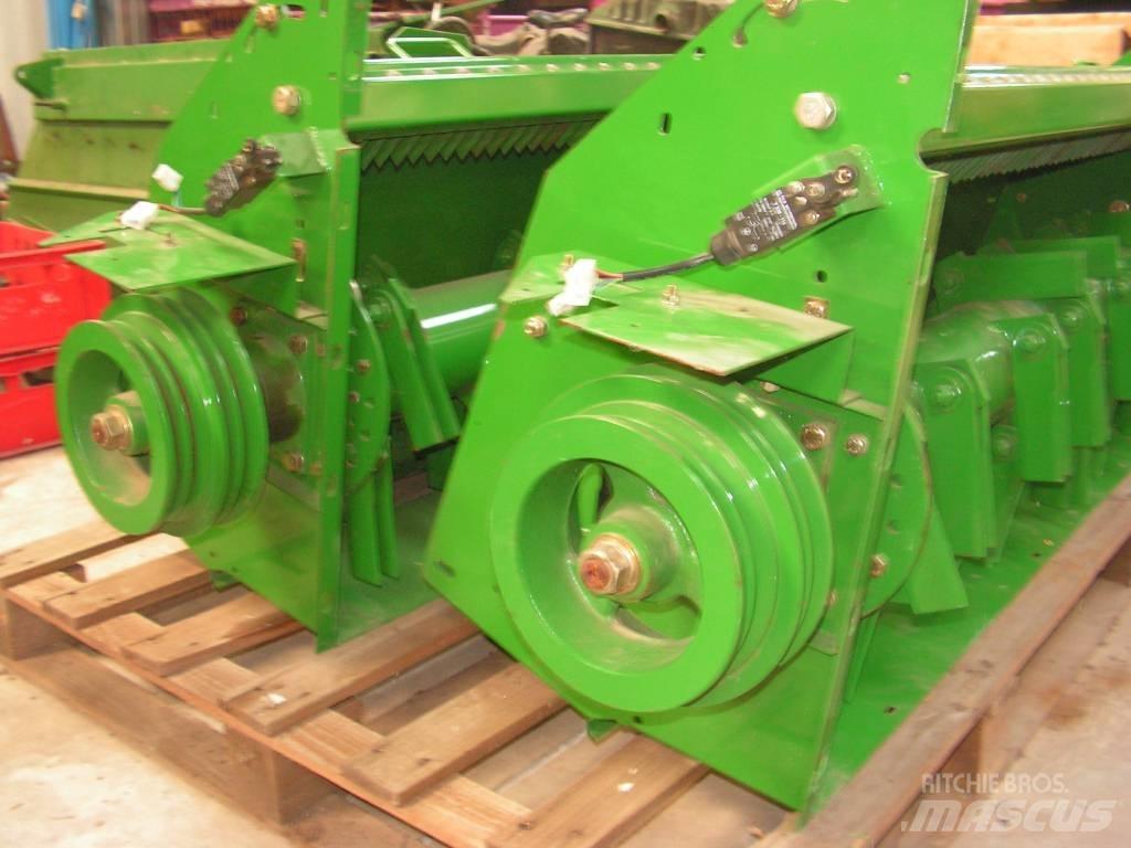 John Deere 1450 CWS Chassis and suspension