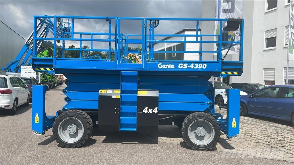 Genie GS-4390RT Scissor lifts