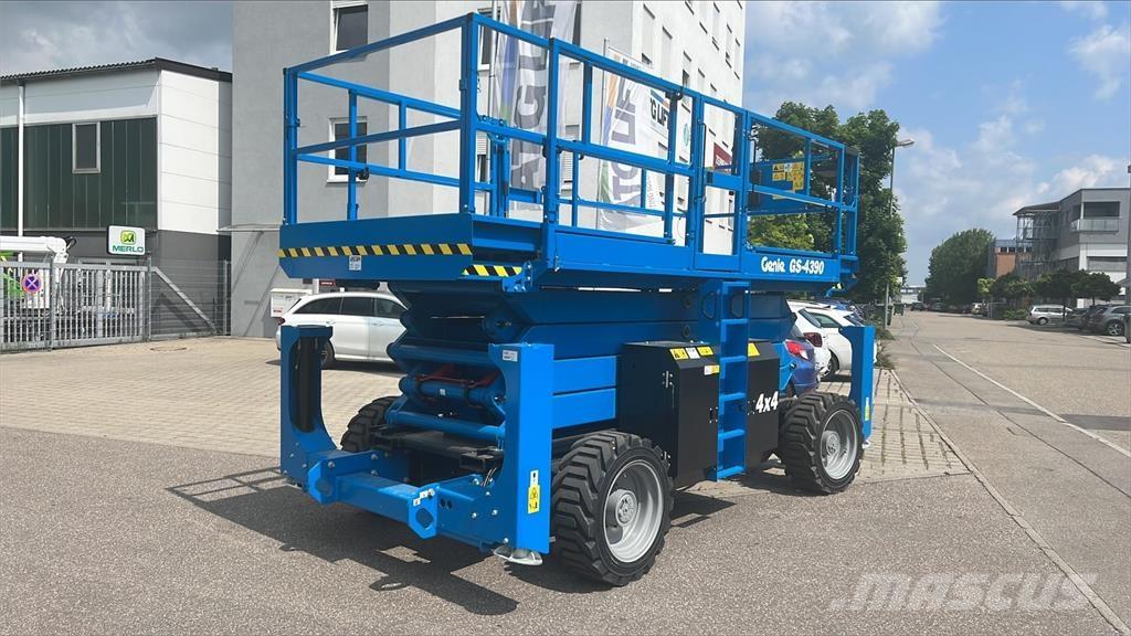 Genie GS-4390RT Scissor lifts