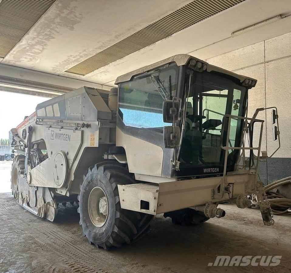 Wirtgen WR250i Asphalt recycling