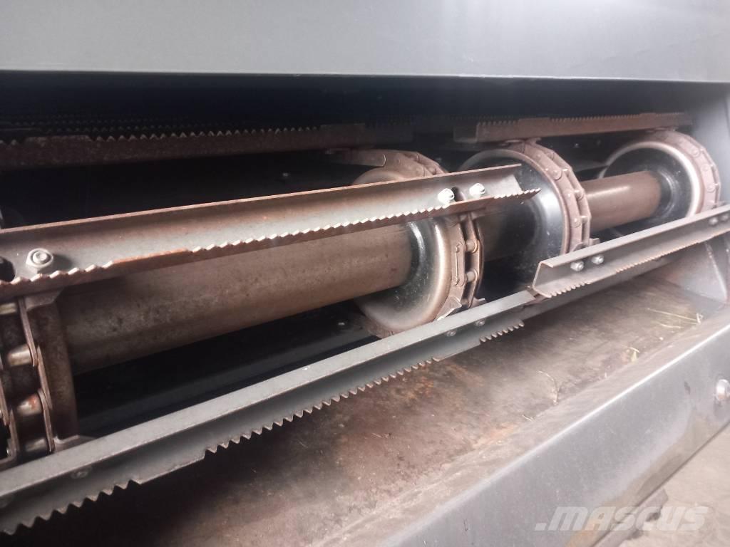 Massey Ferguson 7380 Combine harvesters