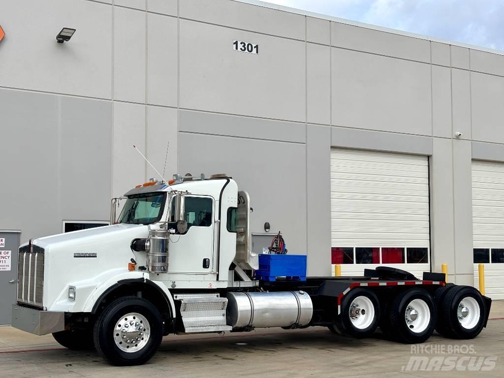 Kenworth T 800 Prime Movers