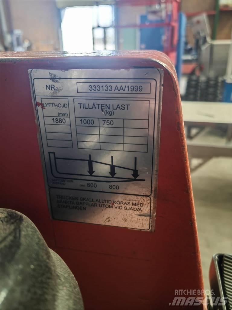 BT OS 1.0WL Medium lift order picker