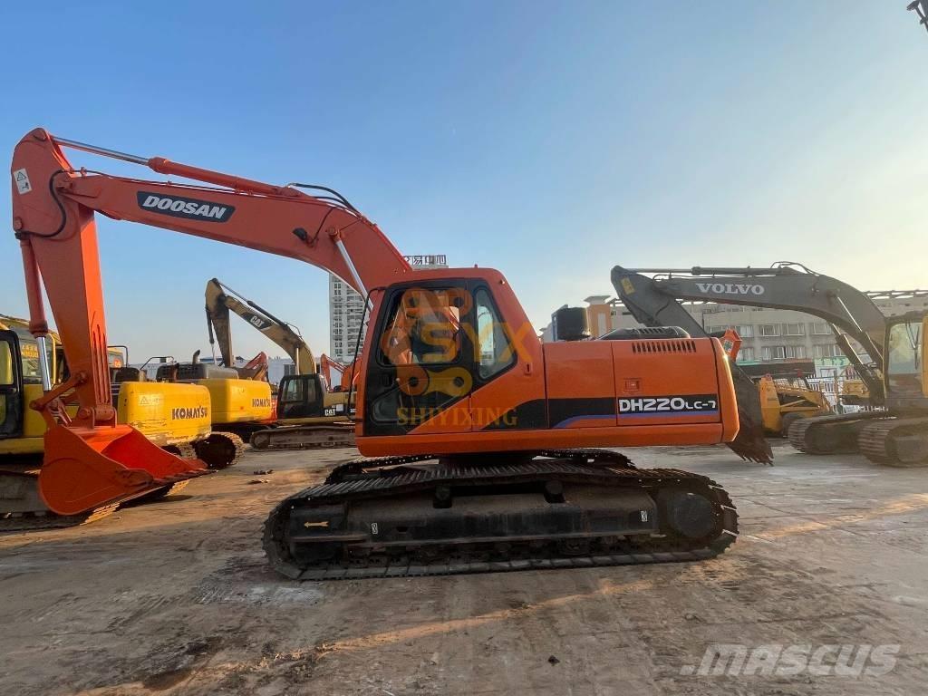 Doosan 220 LC-7 Crawler excavators