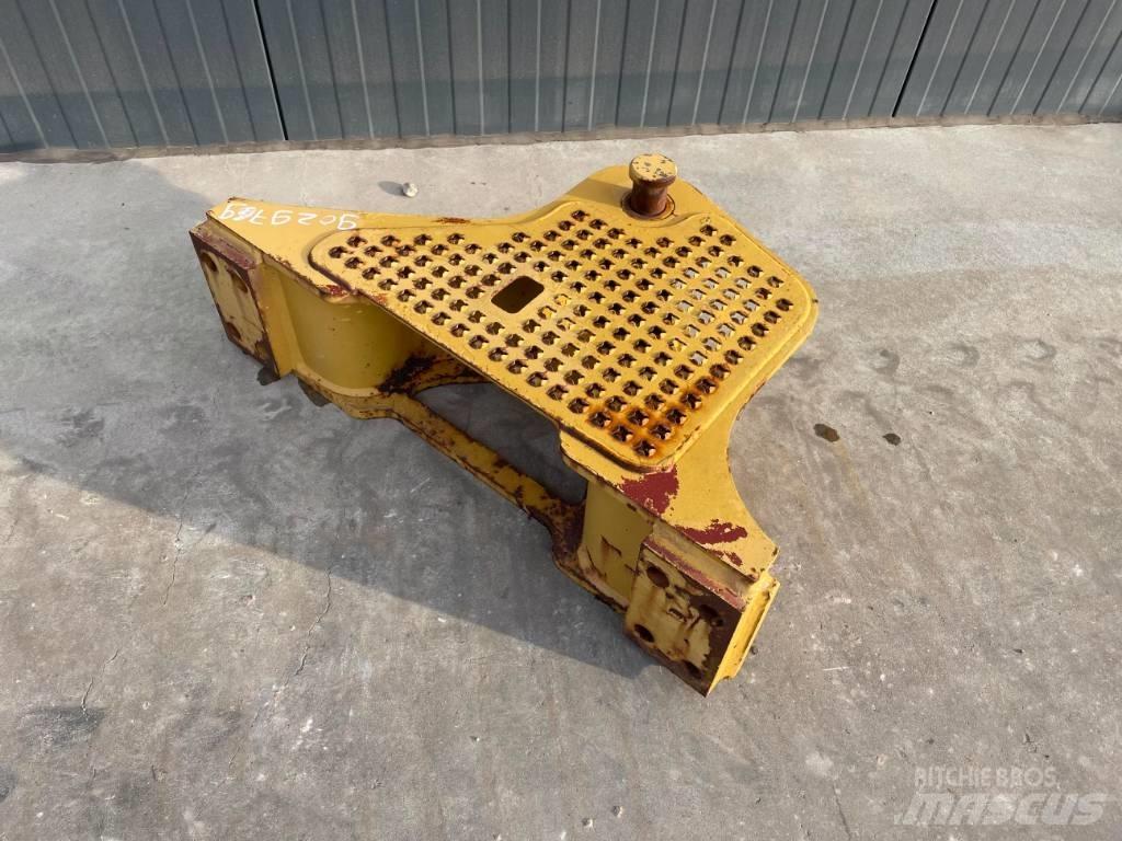 CAT D6K Zugtraverse Other components