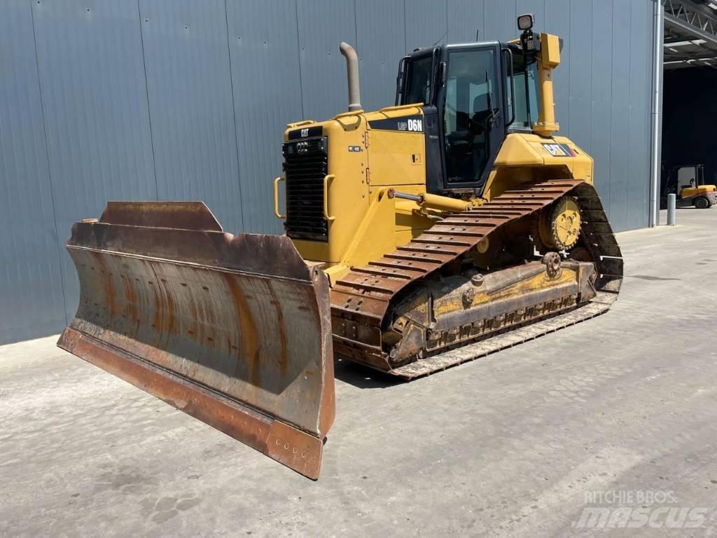 CAT D6N LGP Crawler dozers
