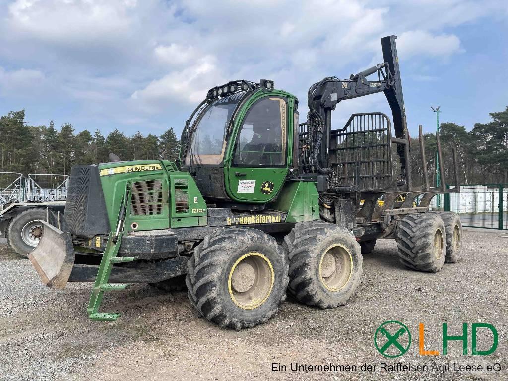 John Deere 1210 E Forwarders