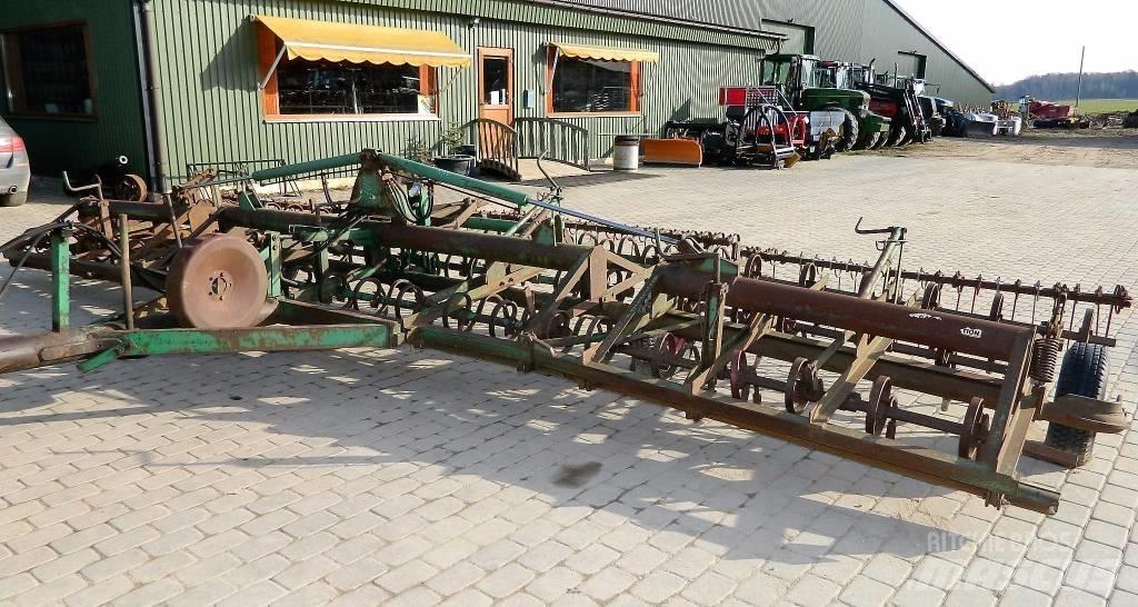 Wibergs 700 Cultivators