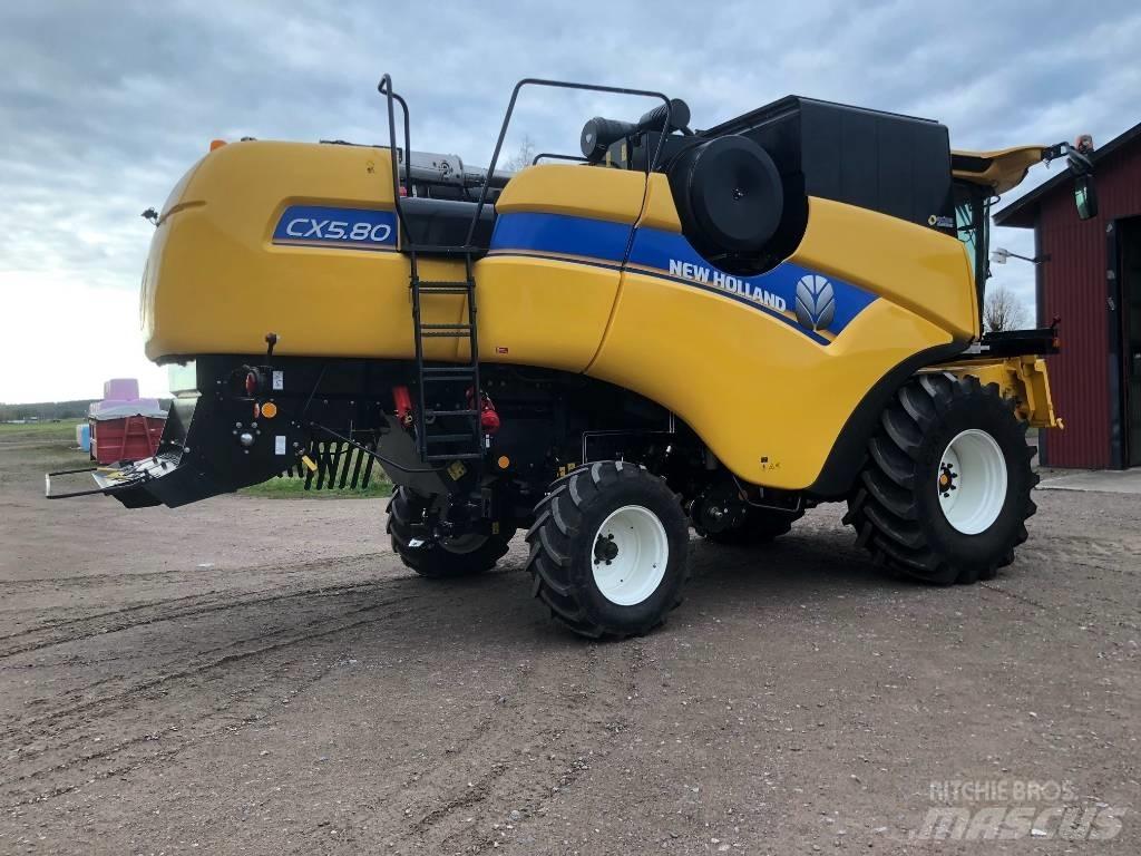 New Holland CX 5080 Combine harvesters