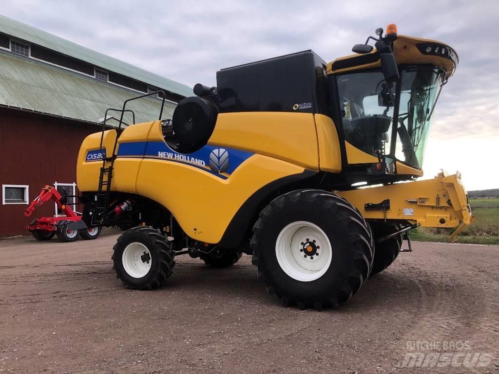 New Holland CX 5080 Combine harvesters