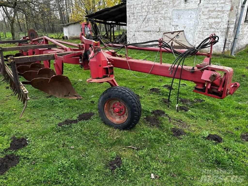 Kühne KRW 6 Ploughs